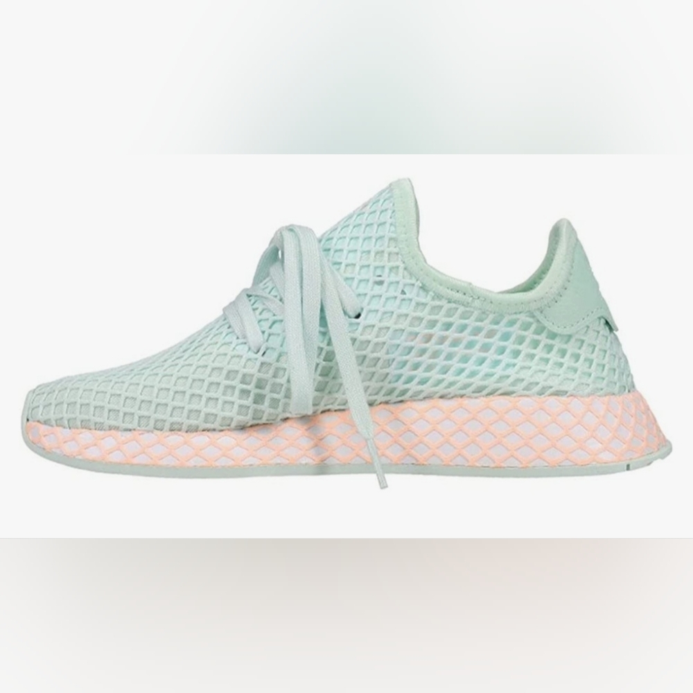 Adidas deerupt shoes! Sz 6 big kids